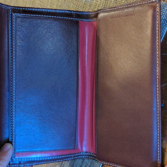 Vintage Dooney & Bourke Wallet - Picture 4 of 6